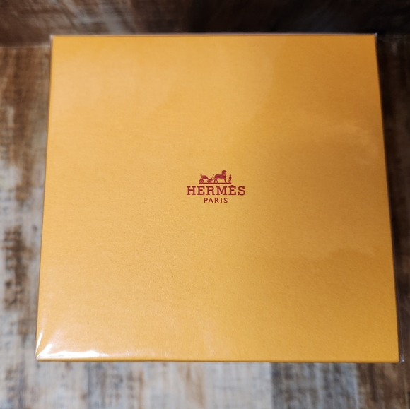 24 FAUBOURG by HERMES PARFUMS 6.5 oz / 200 ML Perfumed Body Cream Sealed Box - Picture 6 of 6